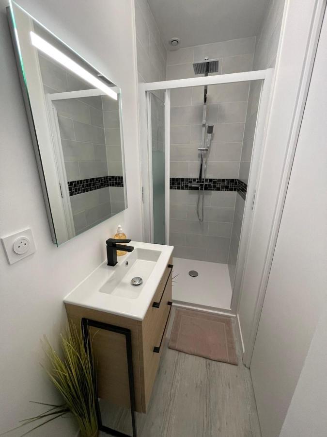 Le Boheme - Centre Ville, Netflix Et Wifi, Parking, Ideal Familles, Couples Et Voyages D'Affaire Niort Exterior foto