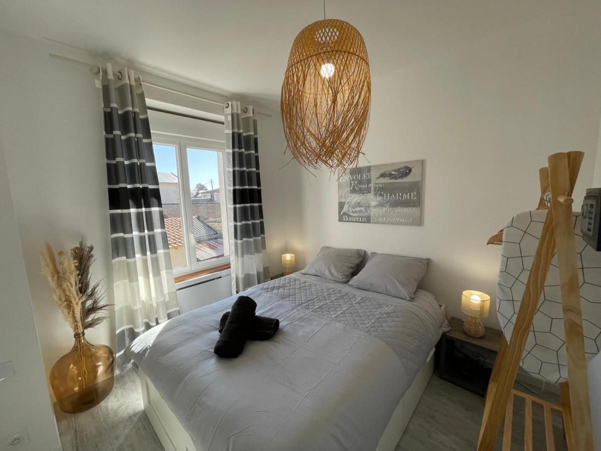 Le Boheme - Centre Ville, Netflix Et Wifi, Parking, Ideal Familles, Couples Et Voyages D'Affaire Niort Exterior foto